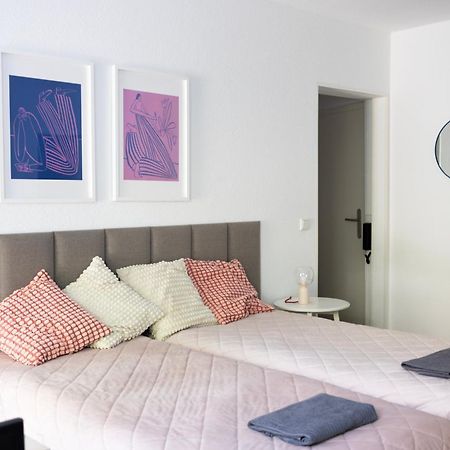 Central Apartment With Terrace And A Free Parking Duisburg Exterior foto