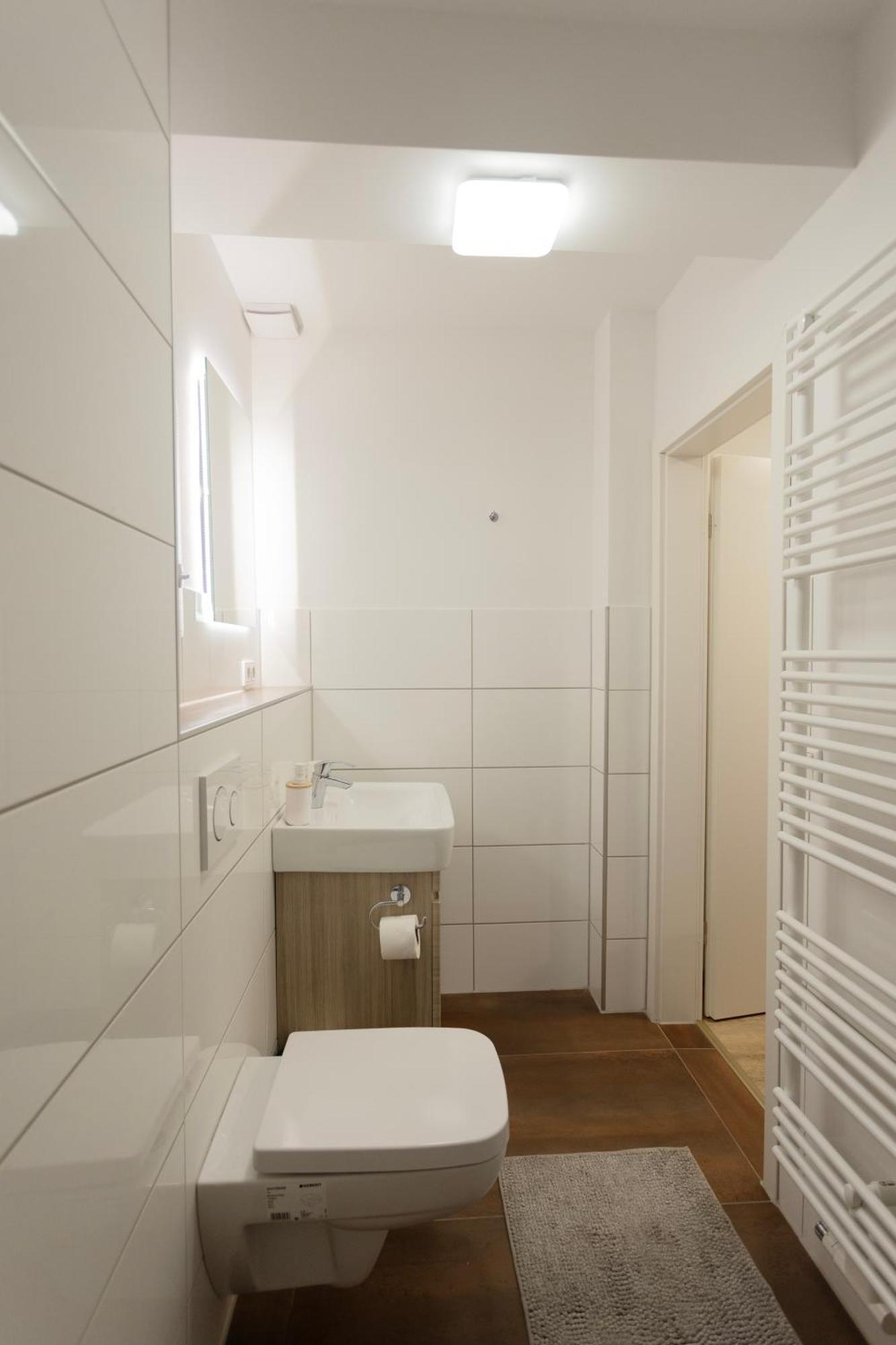 Central Apartment With Terrace And A Free Parking Duisburg Exterior foto