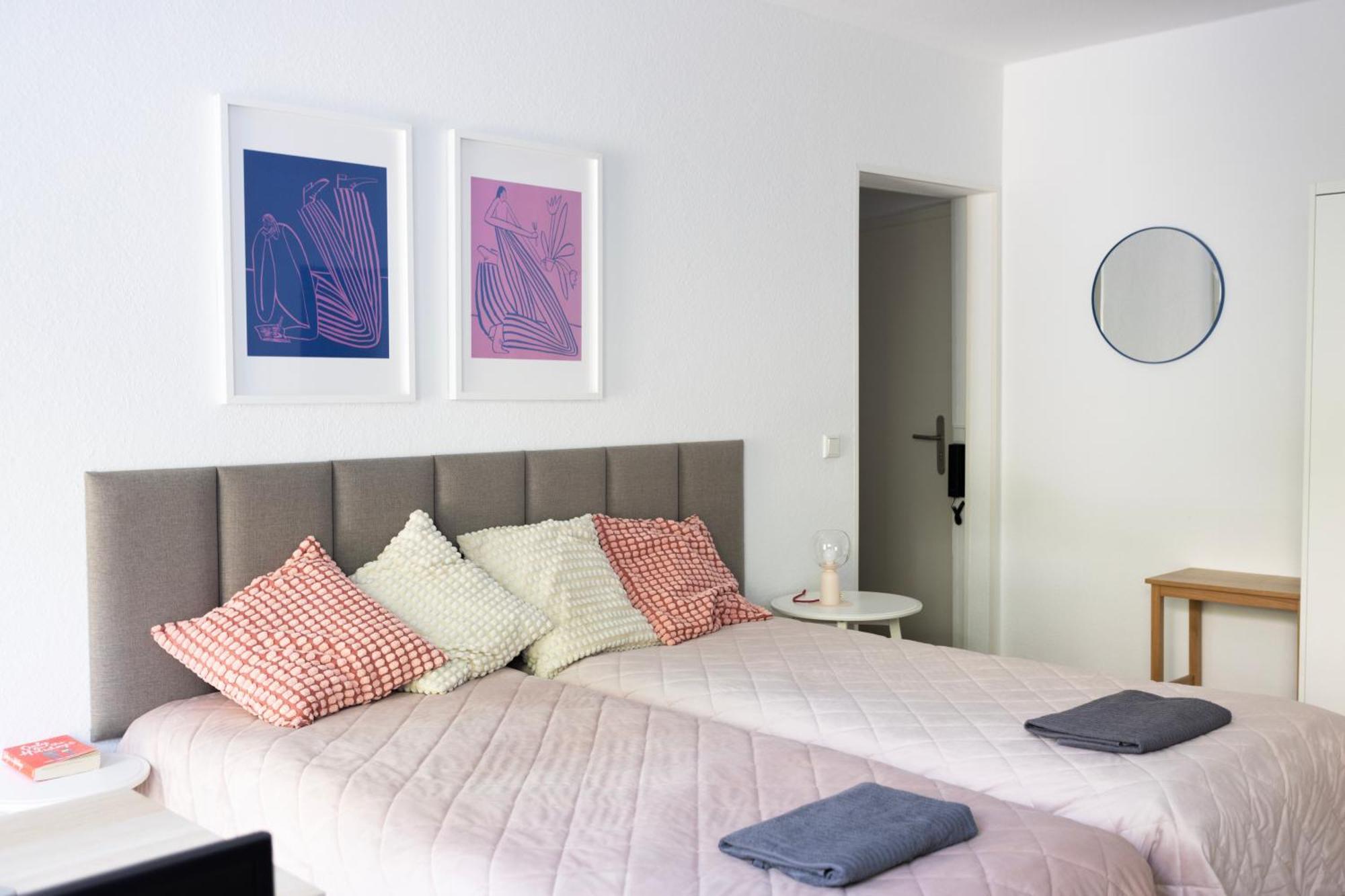 Central Apartment With Terrace And A Free Parking Duisburg Exterior foto